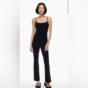 Wilfred Free
DIVINITY KICK FLARE JUMPSUIT